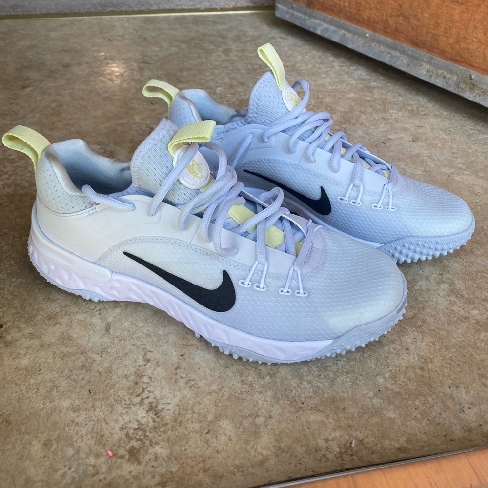 Men’s turf shoe